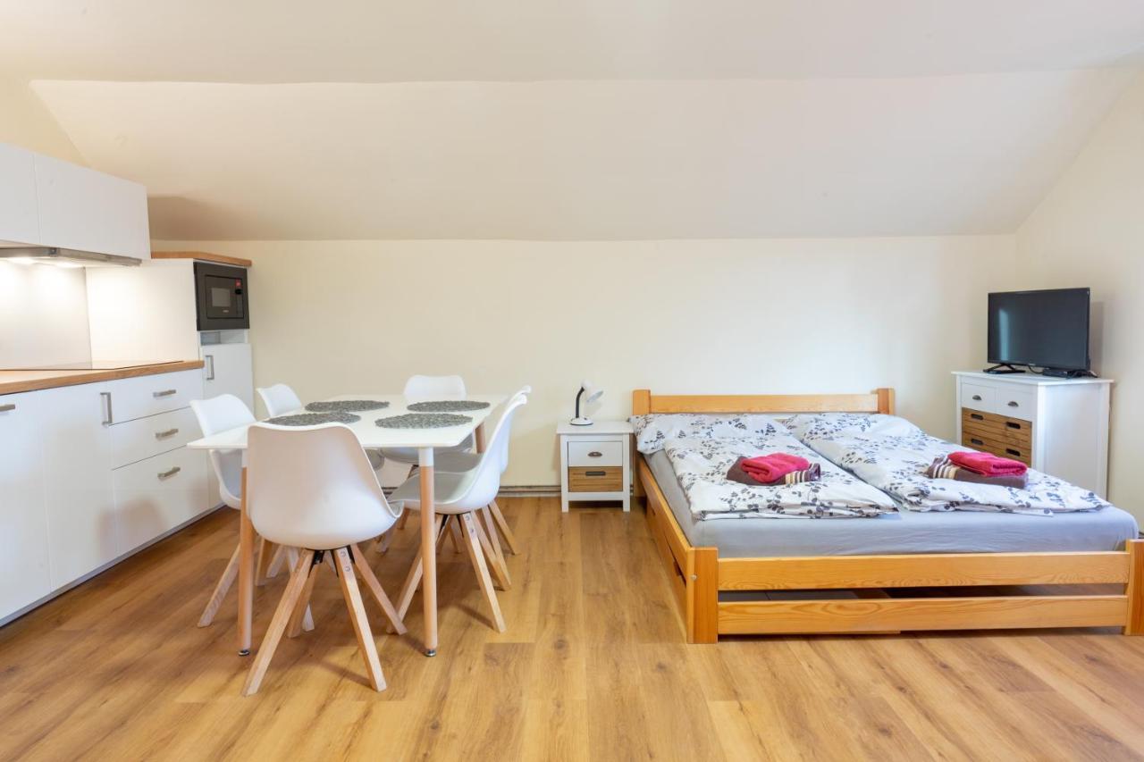 Apartmany Petra Hrensko Exterior photo